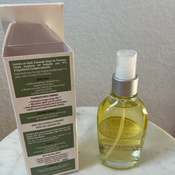 L'OCCITANE Almond Body Oil - Green and Clear Full Size Bottle-NIB - Picture 2 of 2